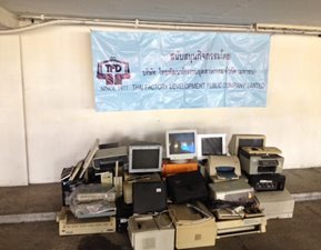 JCK 国际（大众）有限公司向国际行动残障协会捐赠电脑器材。